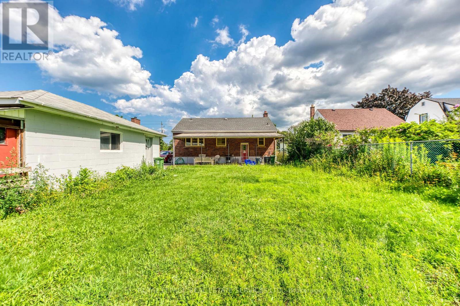 191 Nash Road N Property Photo 39