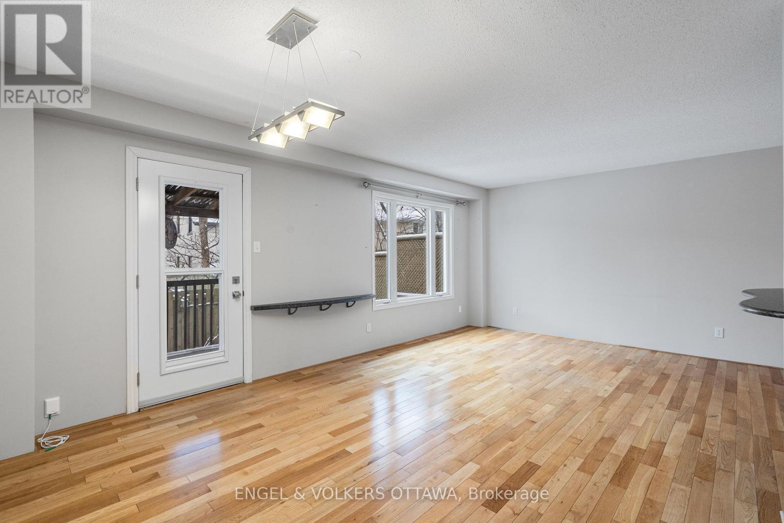 1321 Morley Boulevard Property Photo 7