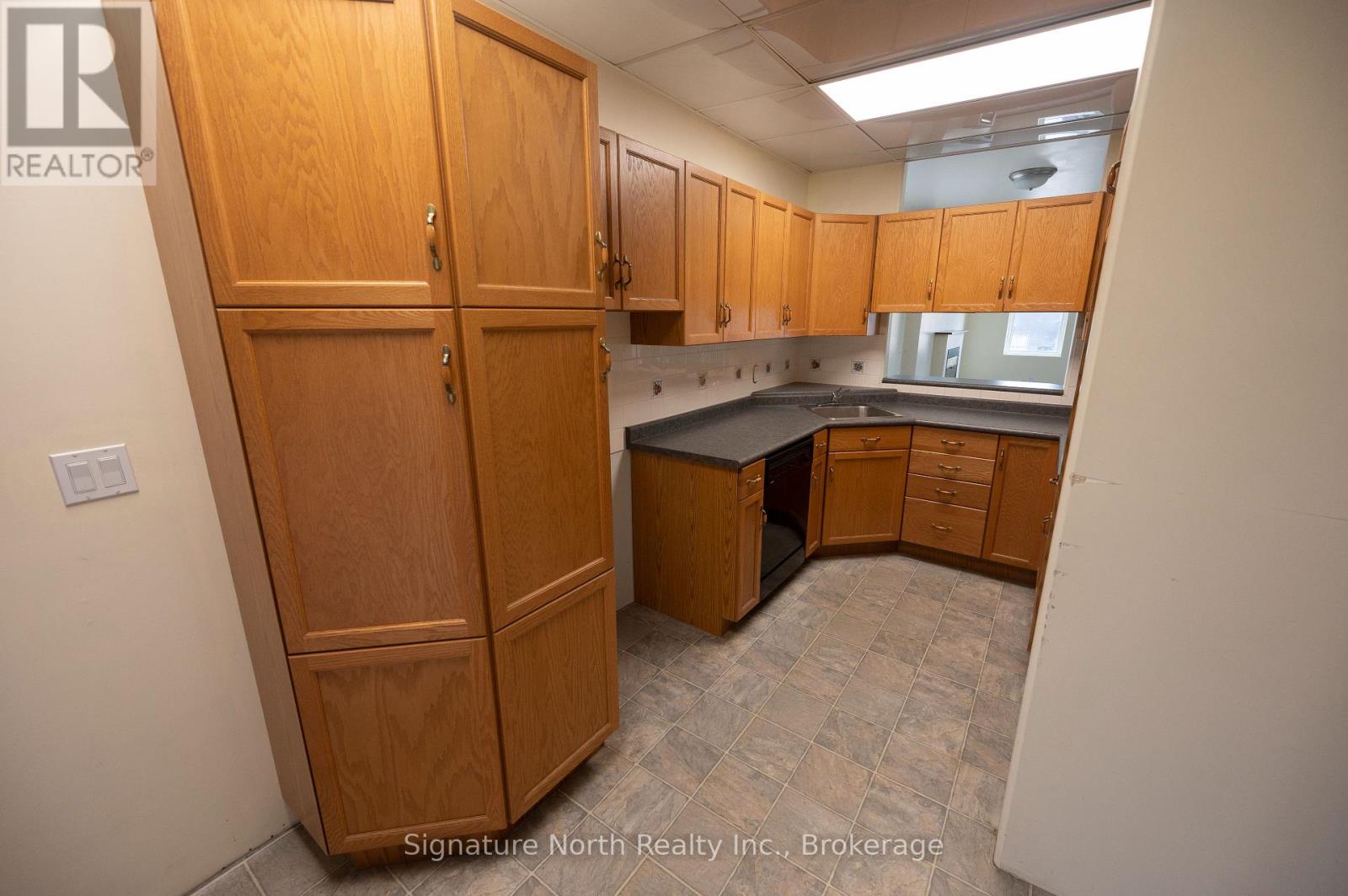 287 Bay Street Property Photo 9