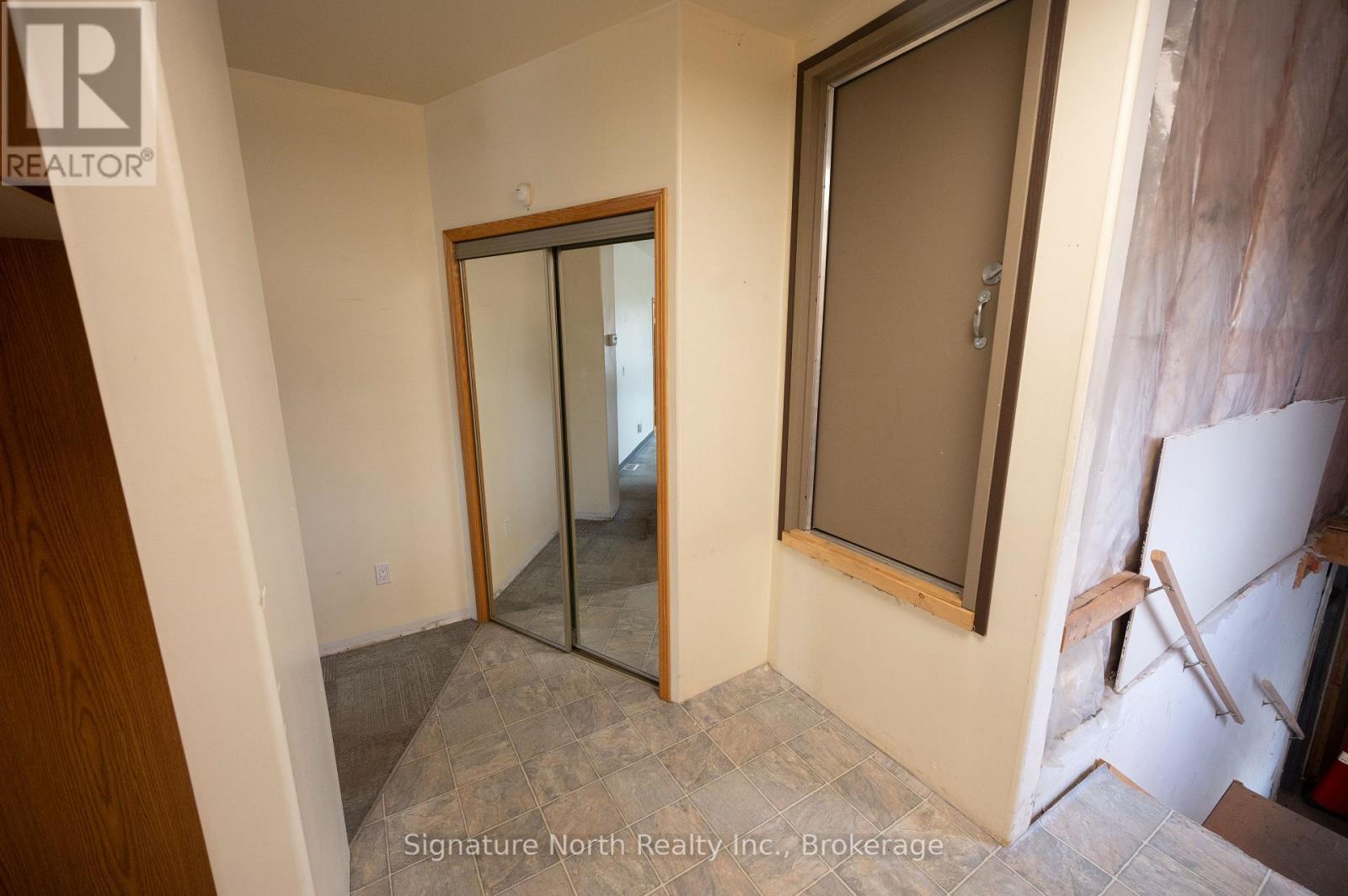 287 Bay Street Property Photo 14