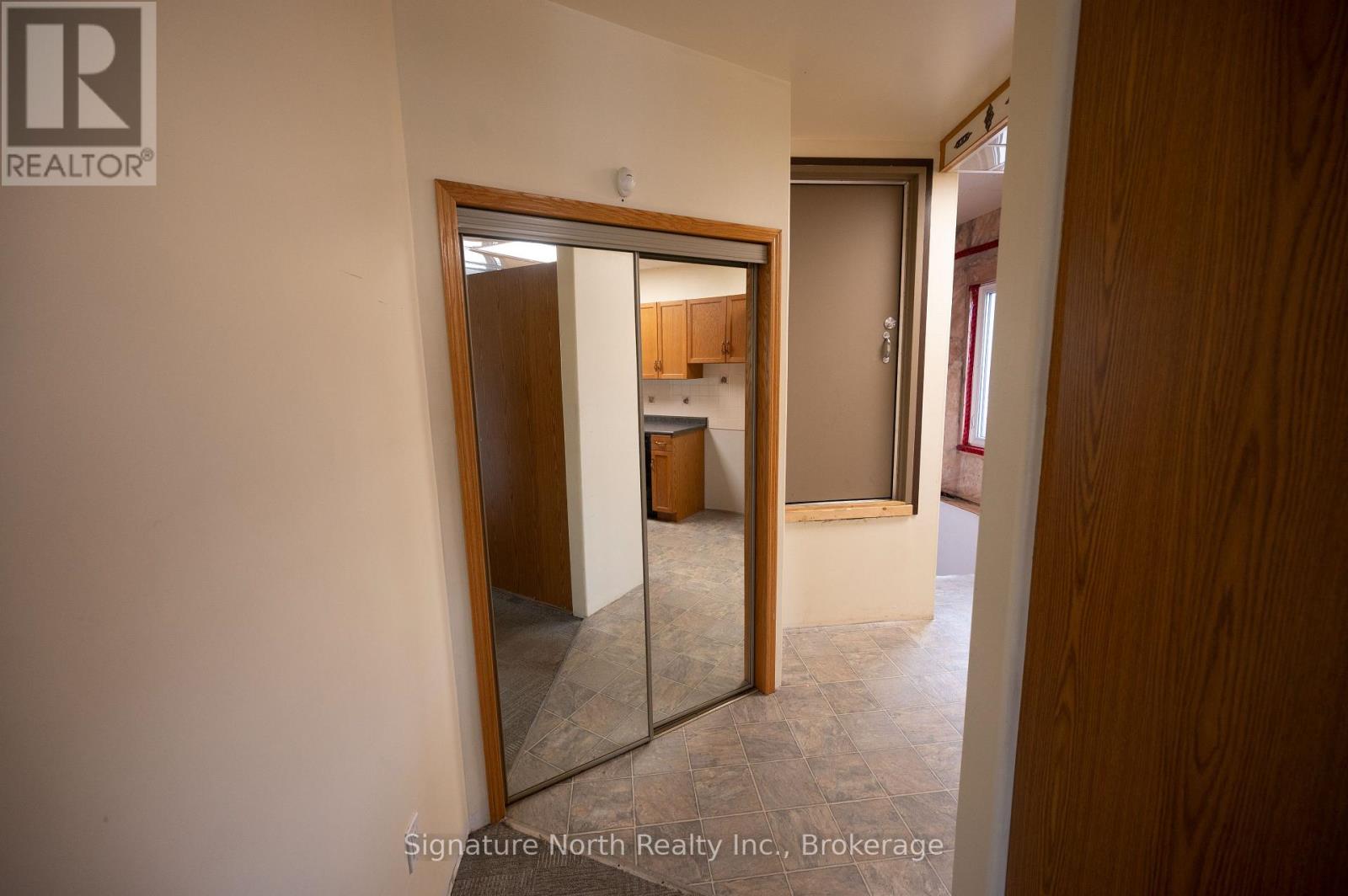 287 Bay Street Property Photo 32