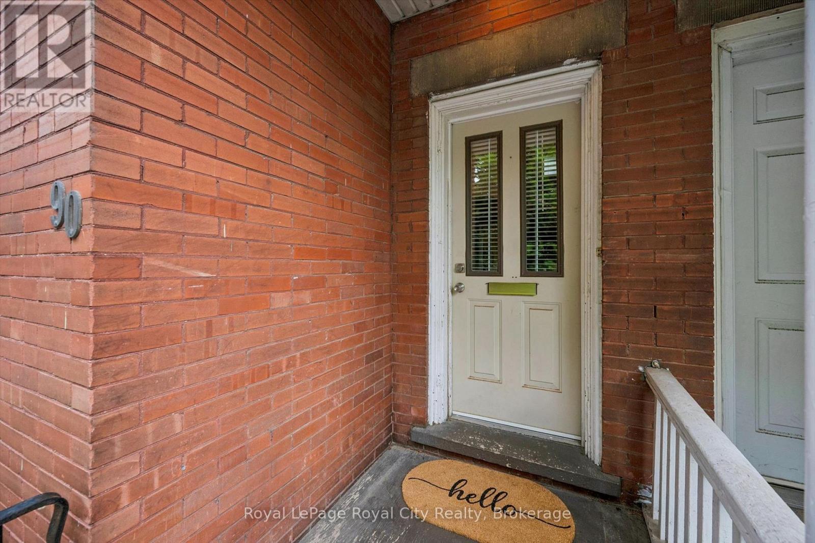 90 Neeve Street Property Photo 3