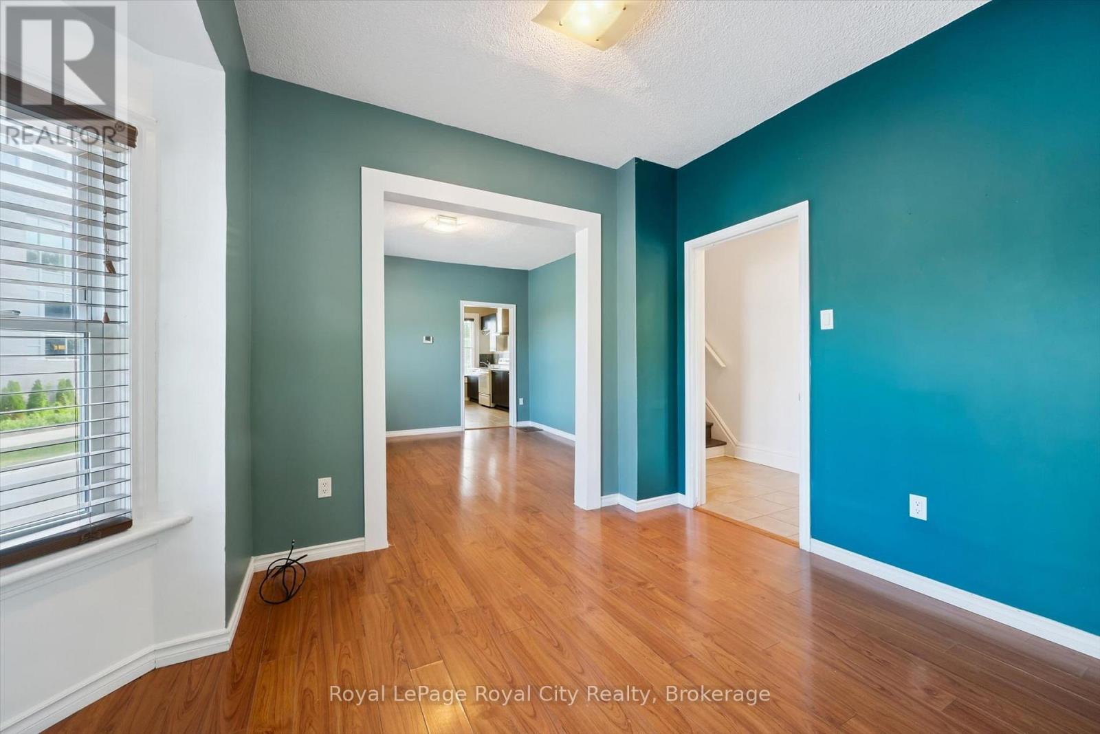 90 Neeve Street Property Photo 8