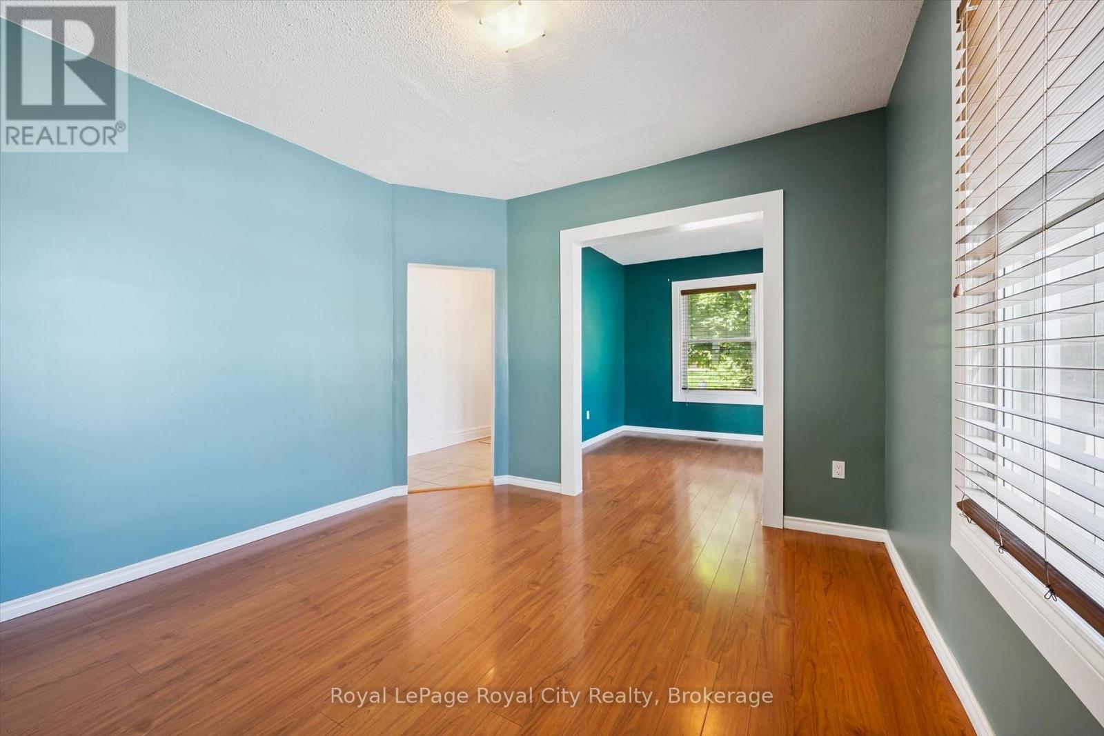 90 Neeve Street Property Photo 9