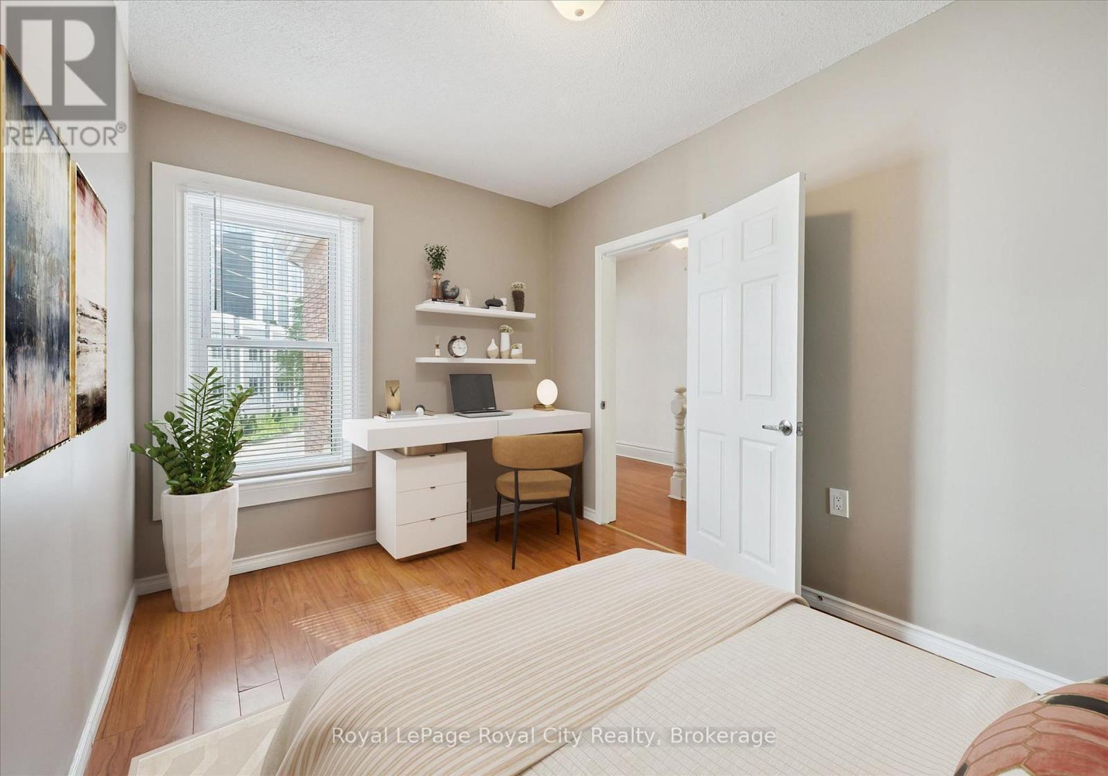 90 Neeve Street Property Photo 25