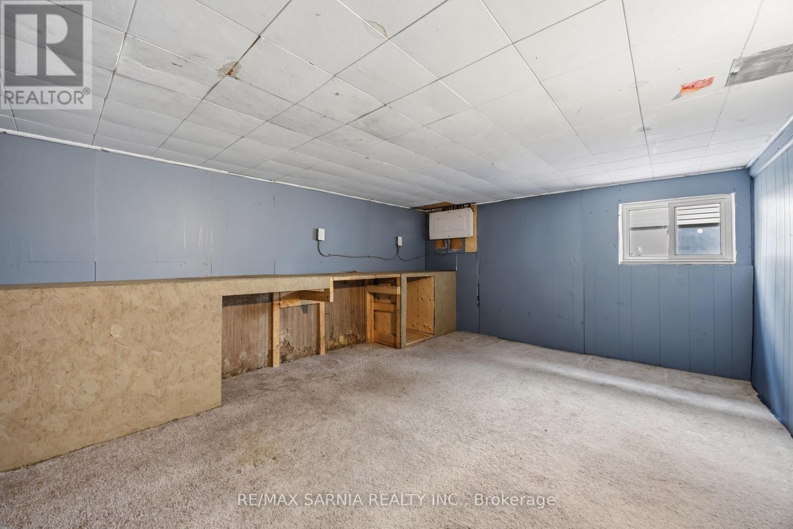 445 Wellington Street Property Photo 30