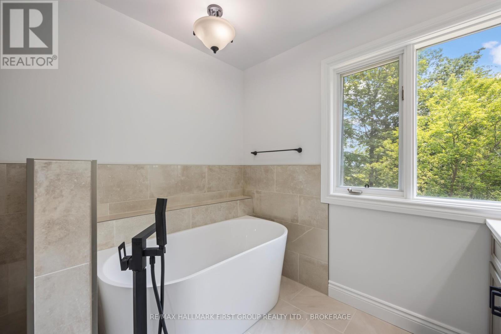 272 Friarhill Crescent Property Photo 25