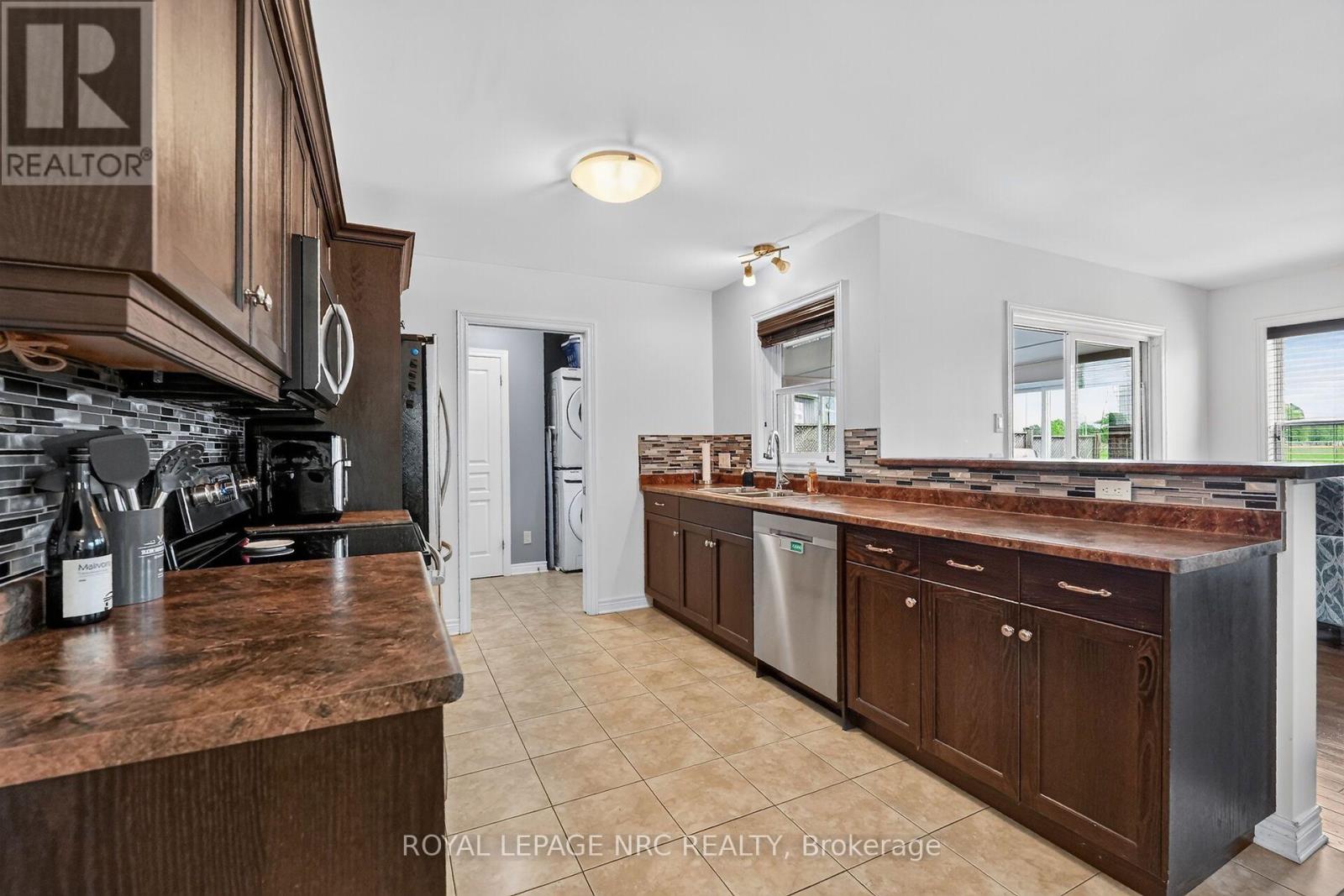 255 Empress Avenue Property Photo 6