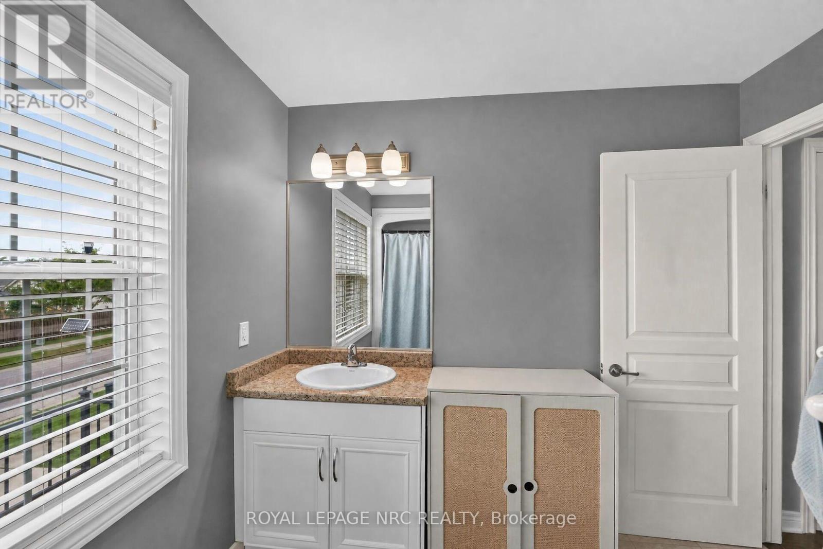 255 Empress Avenue Property Photo 28