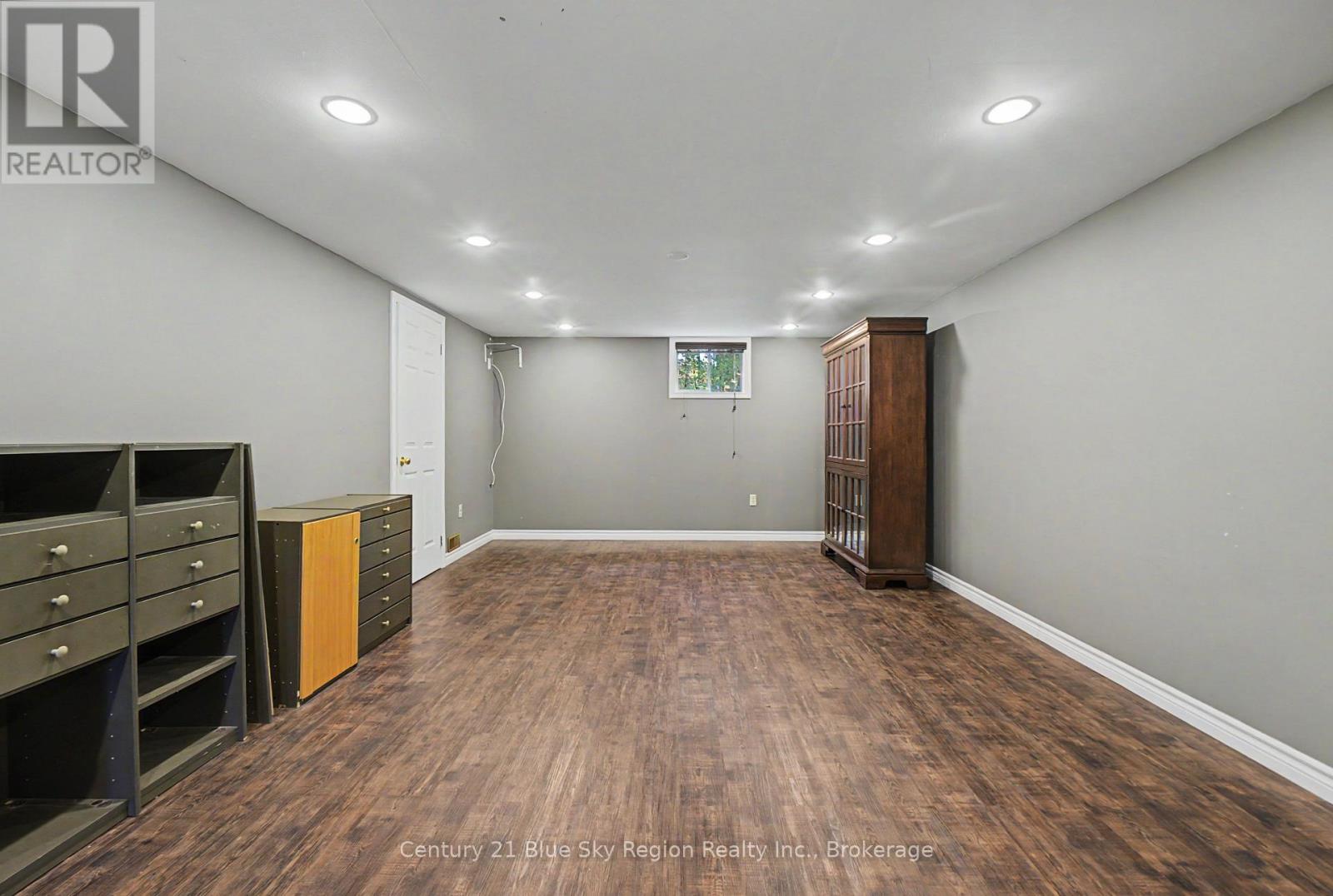 1550 Chapais Street Property Photo 32