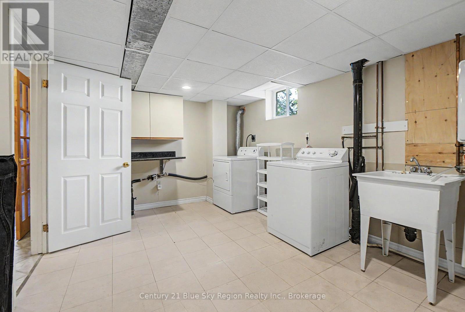 1550 Chapais Street Property Photo 36
