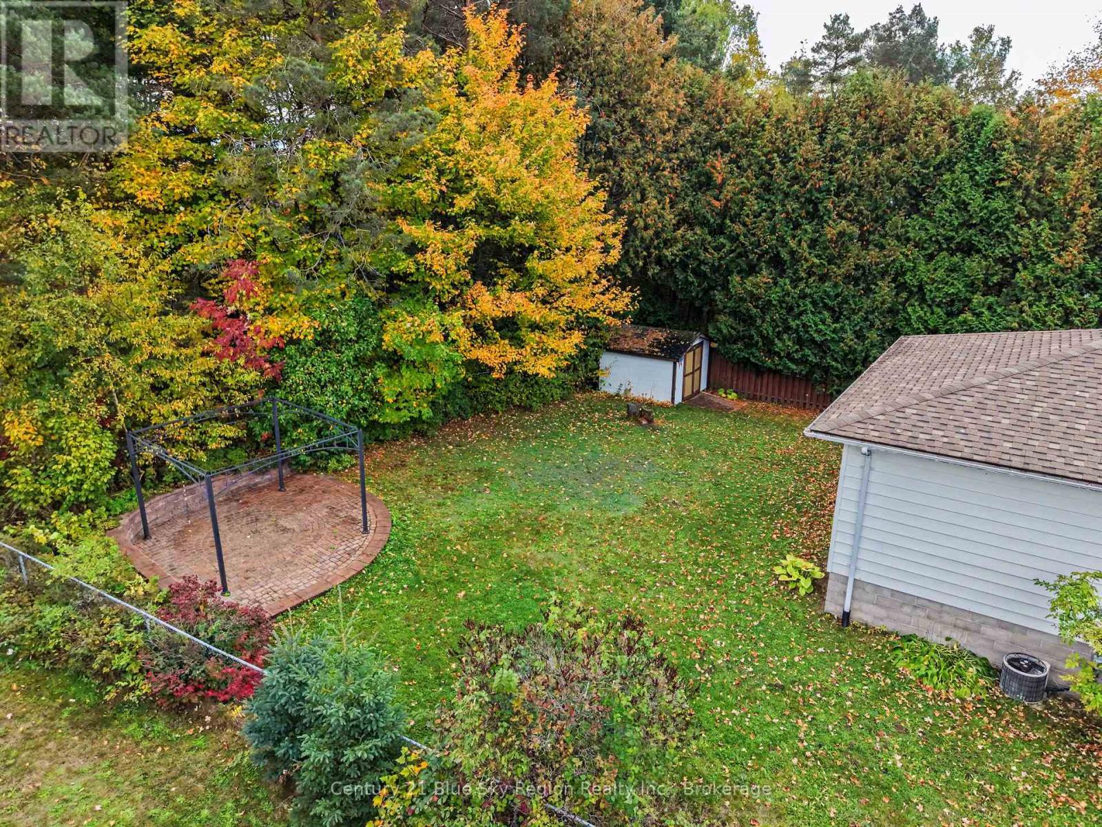 1550 Chapais Street Property Photo 39
