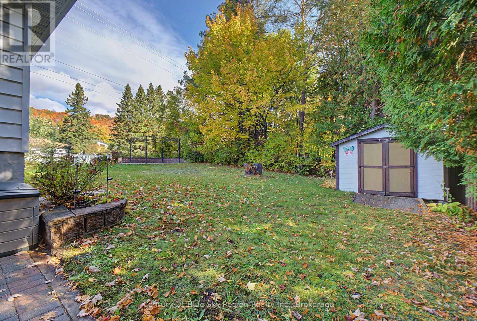1550 Chapais Street Property Photo 43