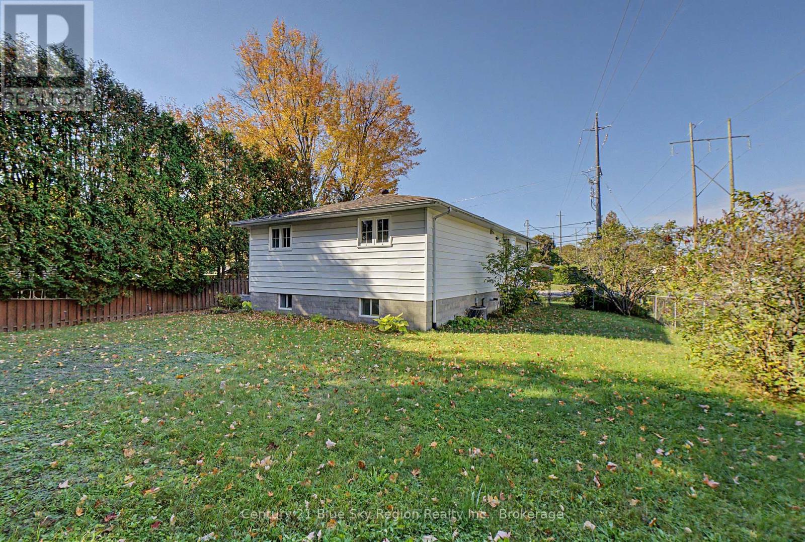 1550 Chapais Street Property Photo 45
