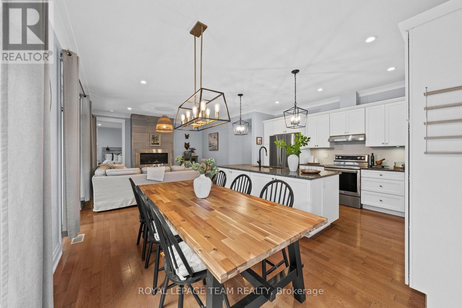 77 Juanita Avenue Property Photo 13