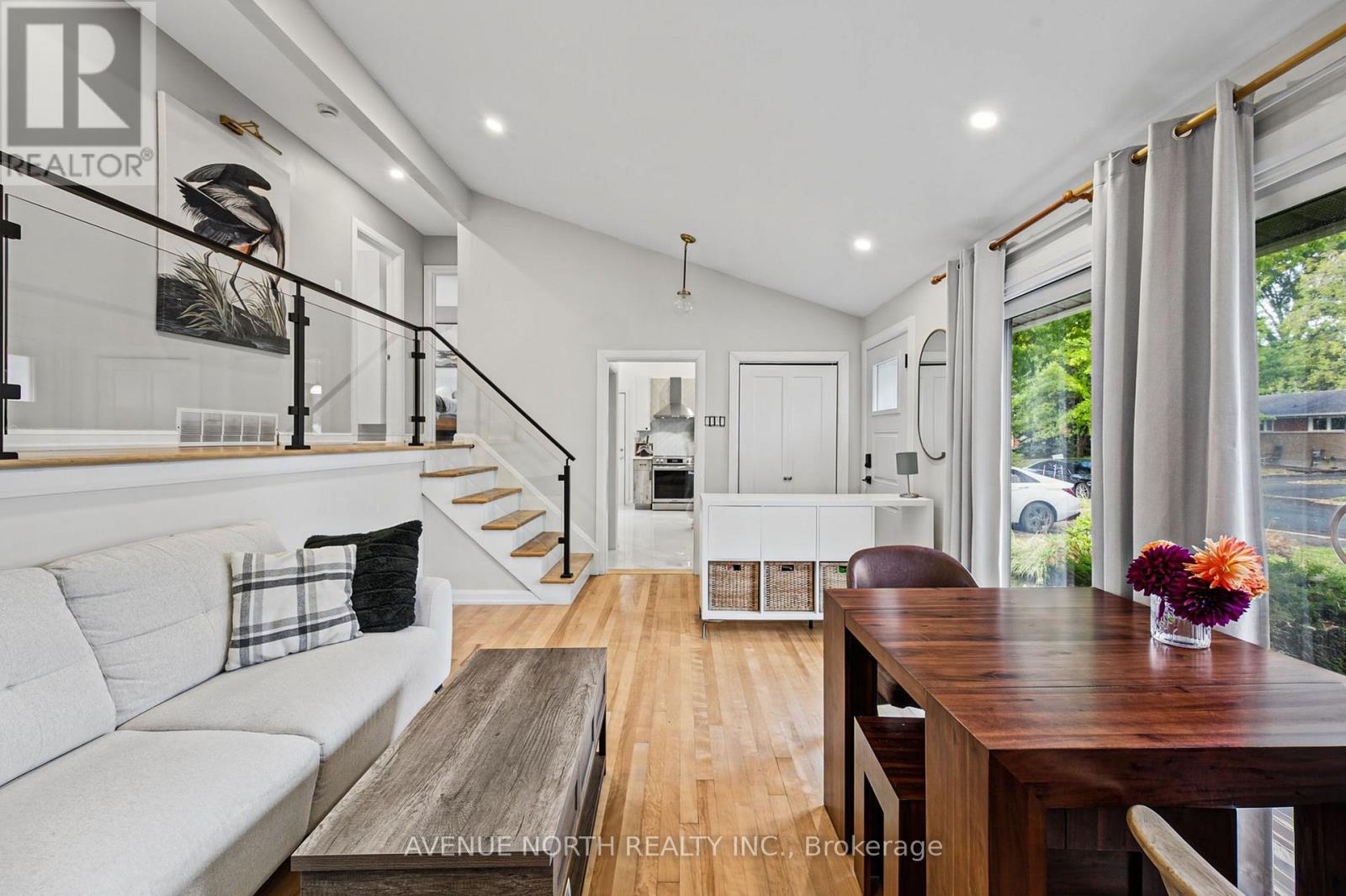 1174 Maybank Street Property Photo 10