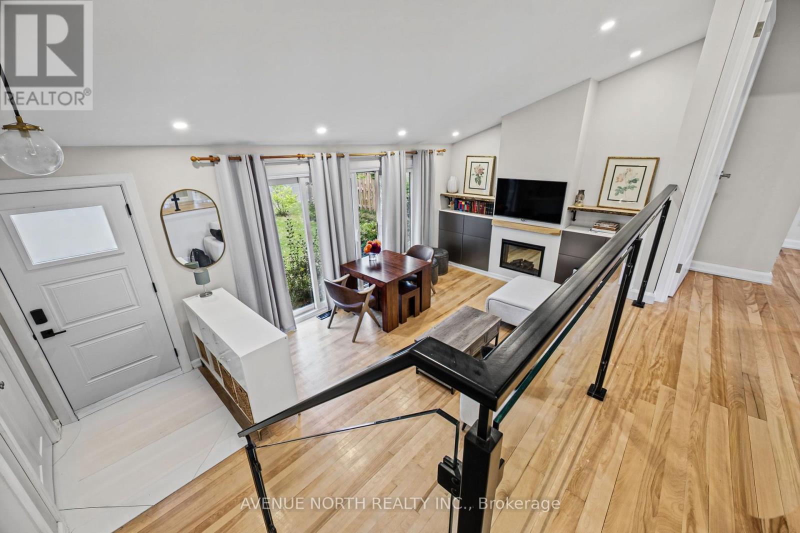1174 Maybank Street Property Photo 13