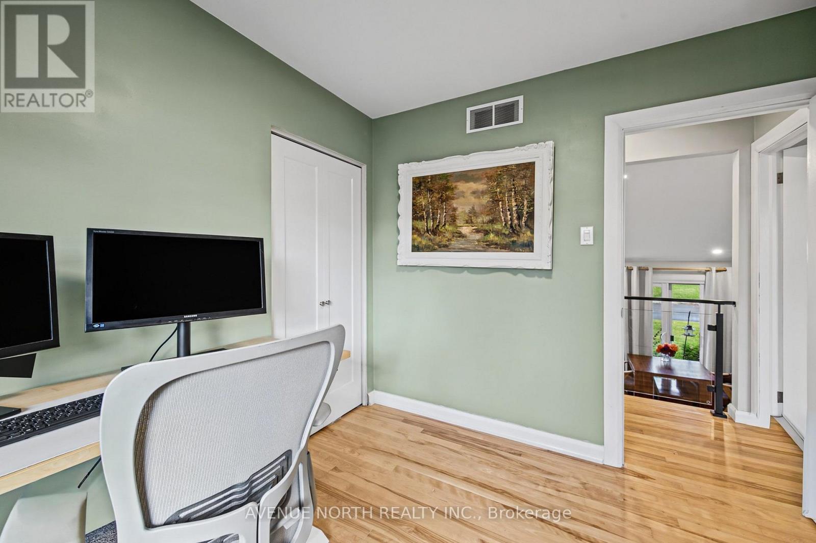 1174 Maybank Street Property Photo 27