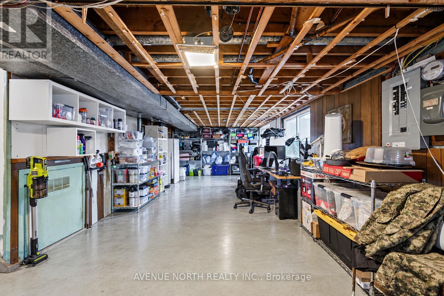 1174 Maybank Street Property Photo 35