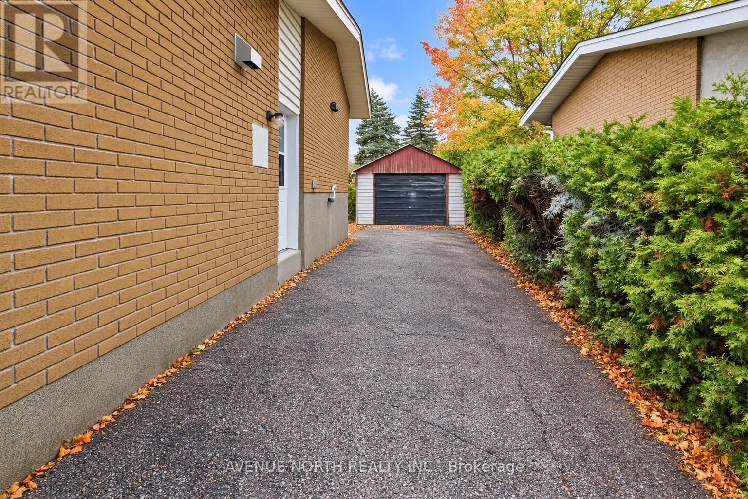 1174 Maybank Street Property Photo 37