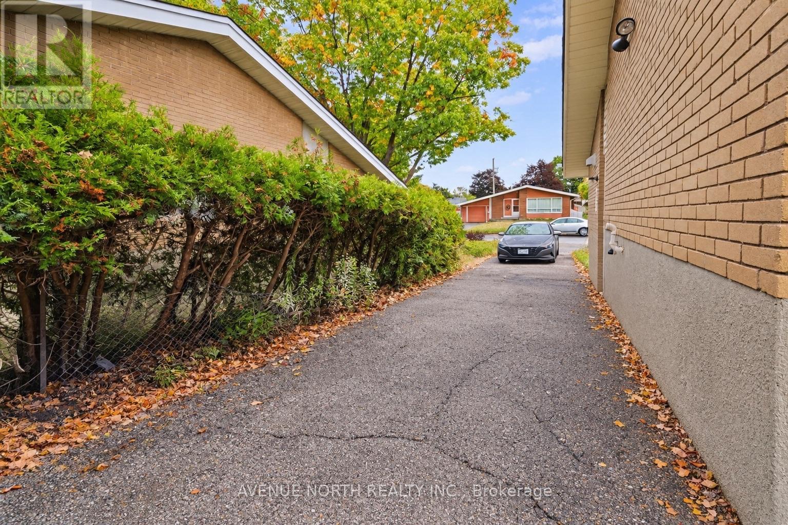1174 Maybank Street Property Photo 38