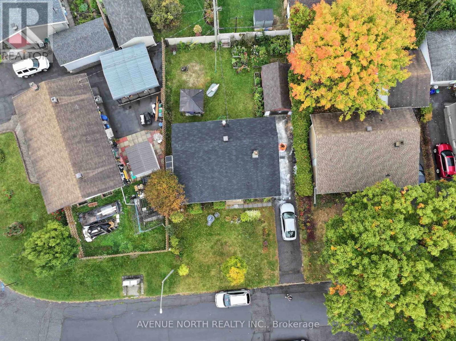 1174 Maybank Street Property Photo 40