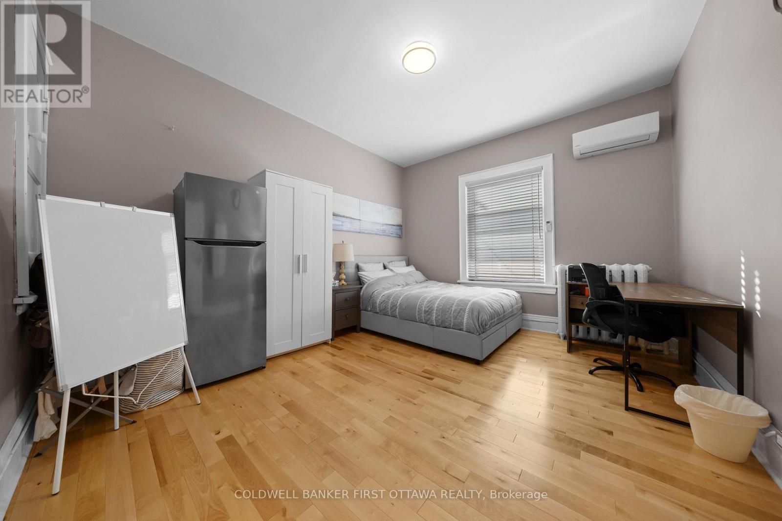 245 Bay Street Property Photo 12