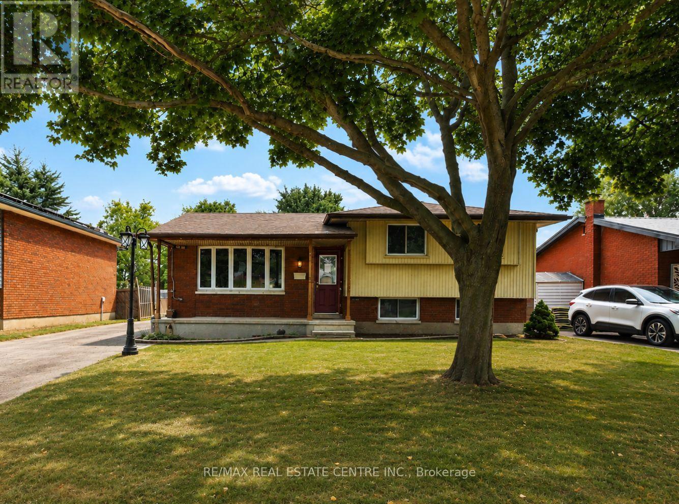 37 Ebury Crescent Property Photo 1