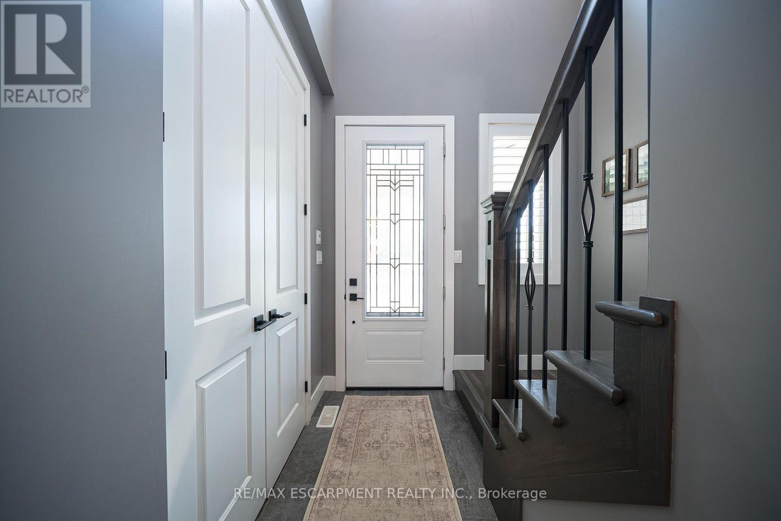 166 King Street Property Photo 7