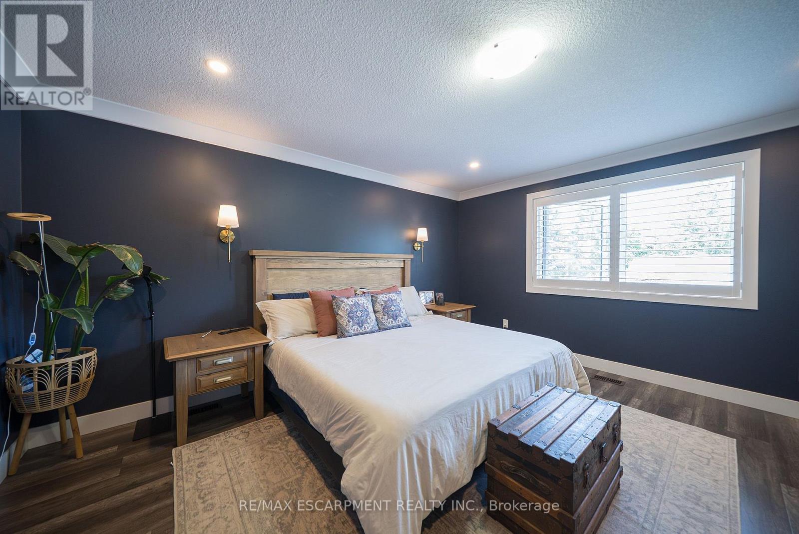 166 King Street Property Photo 20