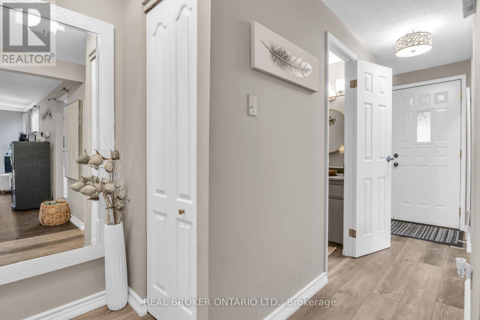 15 - 415 Morgan Avenue Property Photo 7