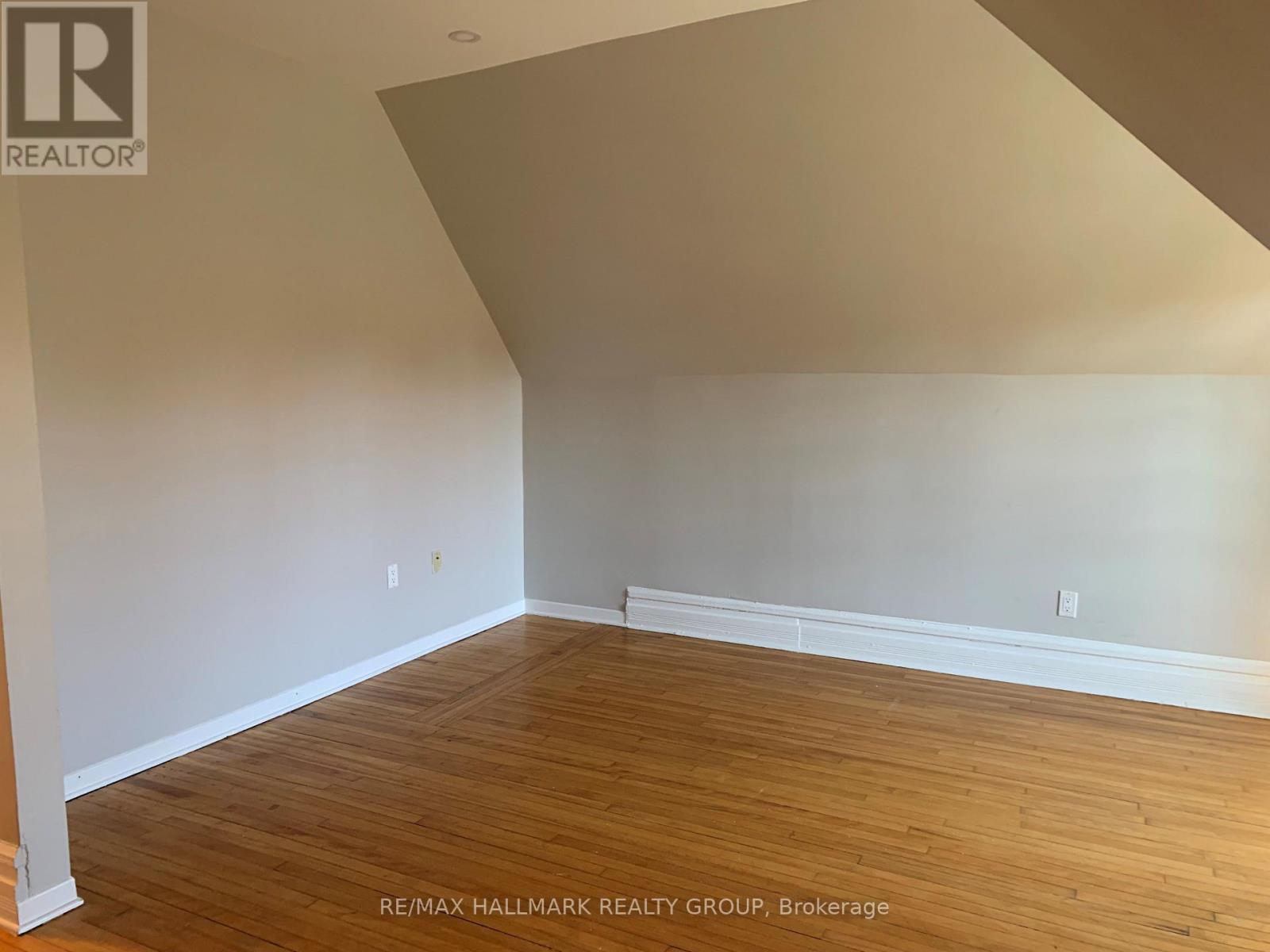 161-163 Gilmour Street Property Photo 29