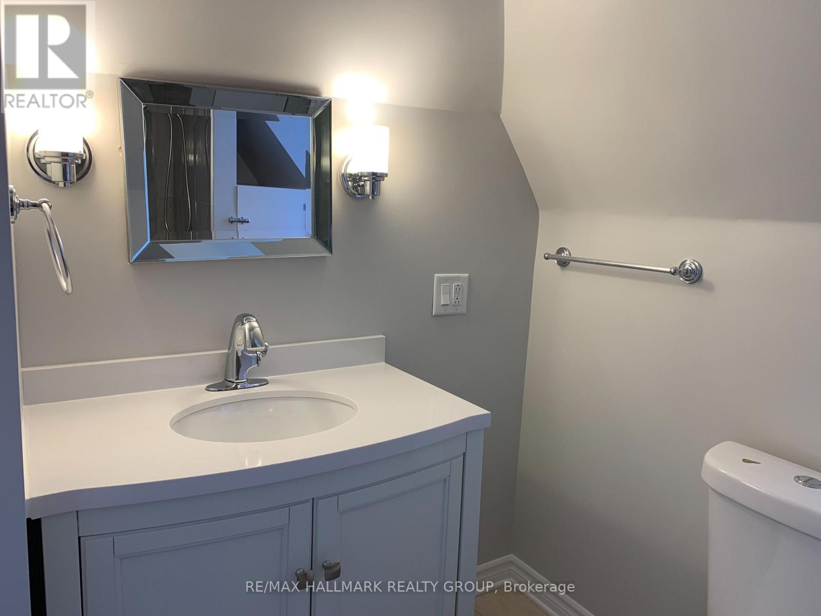 161-163 Gilmour Street Property Photo 33