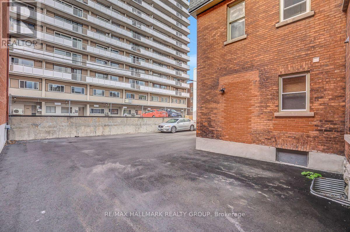 161-163 Gilmour Street Property Photo 50