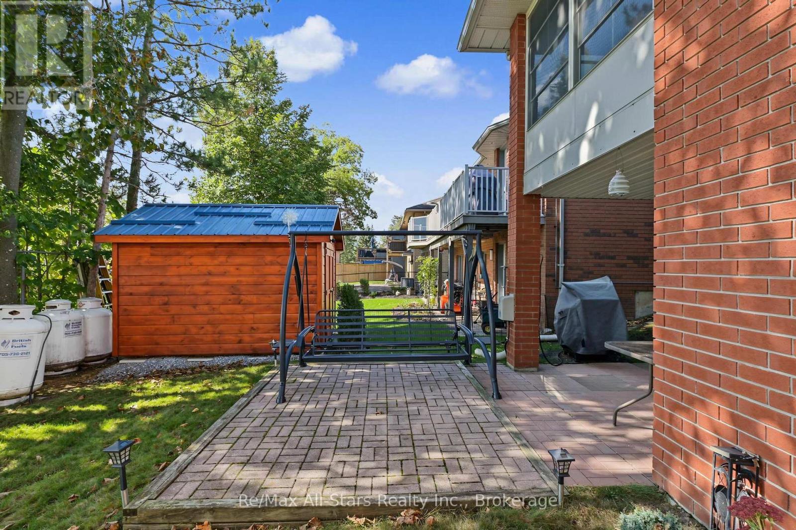 9 Hillview Drive Property Photo 40