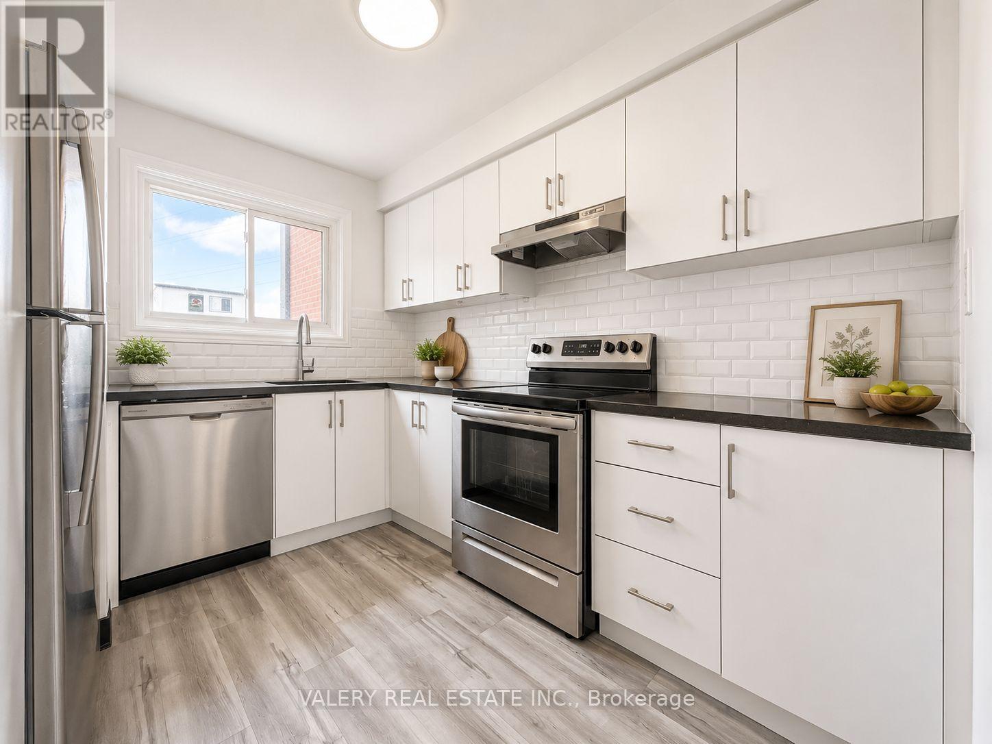 A - 518 Sunnydale Place Property Photo 4