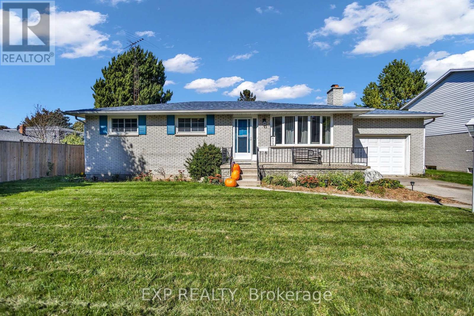 623 KING STREET W Property Photo 1