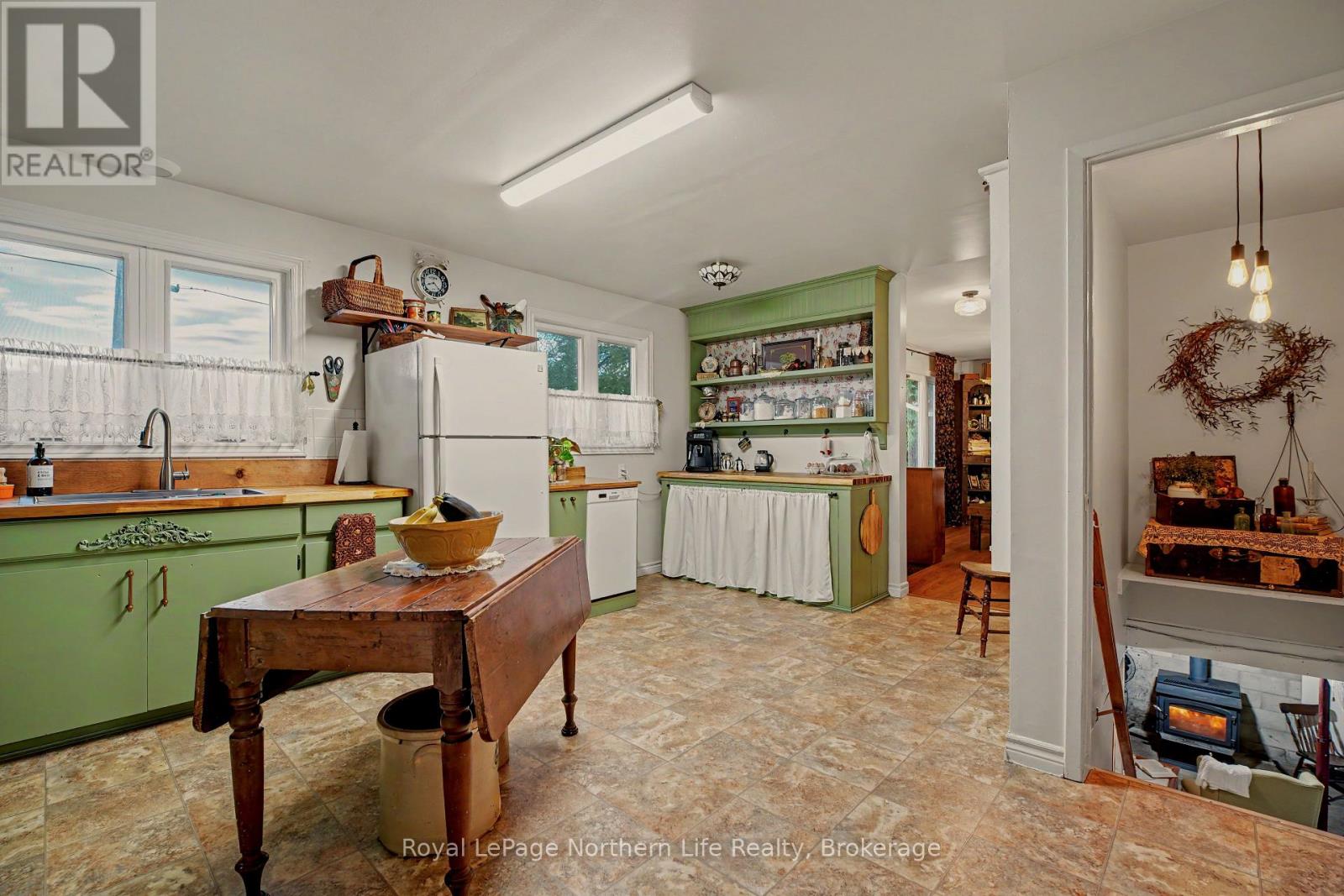57 Homestead Road Property Photo 7