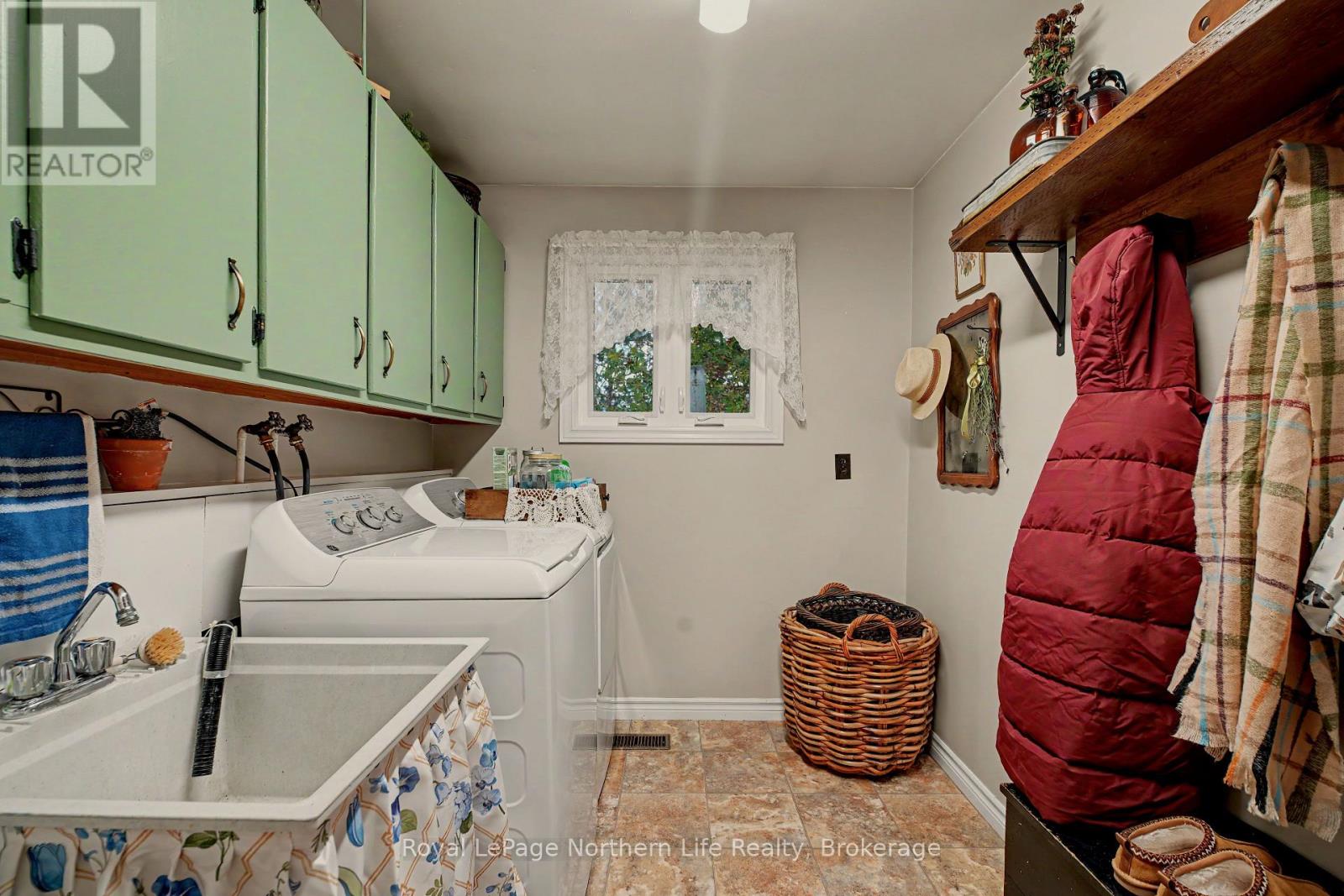 57 Homestead Road Property Photo 9