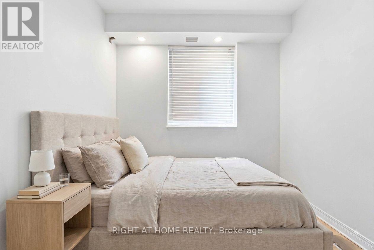 1009 - 134 York Street Property Photo 13
