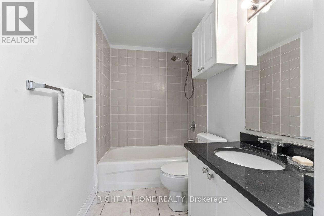 1009 - 134 York Street Property Photo 15