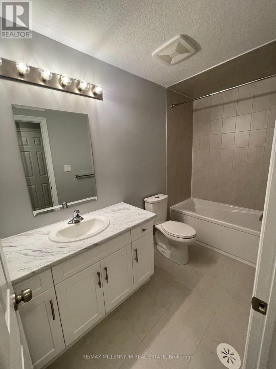 53 - 116 Wheat Lane N Property Photo 5