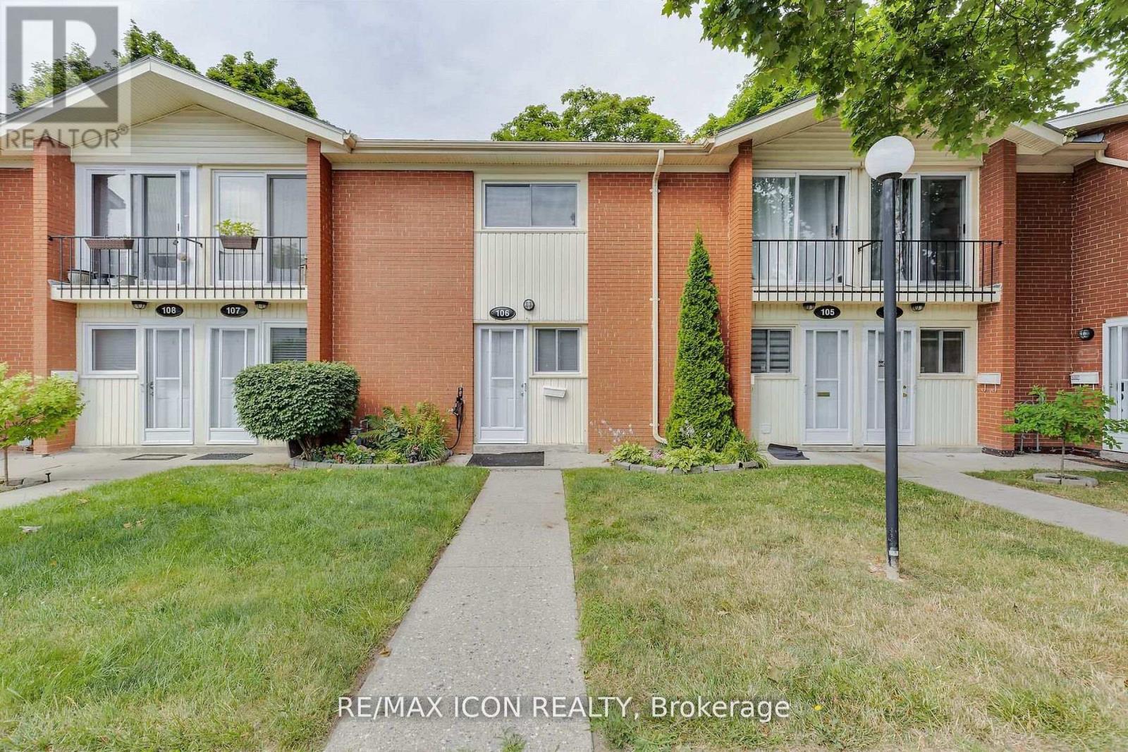106 - 1090 Kipps Lane Property Photo 1