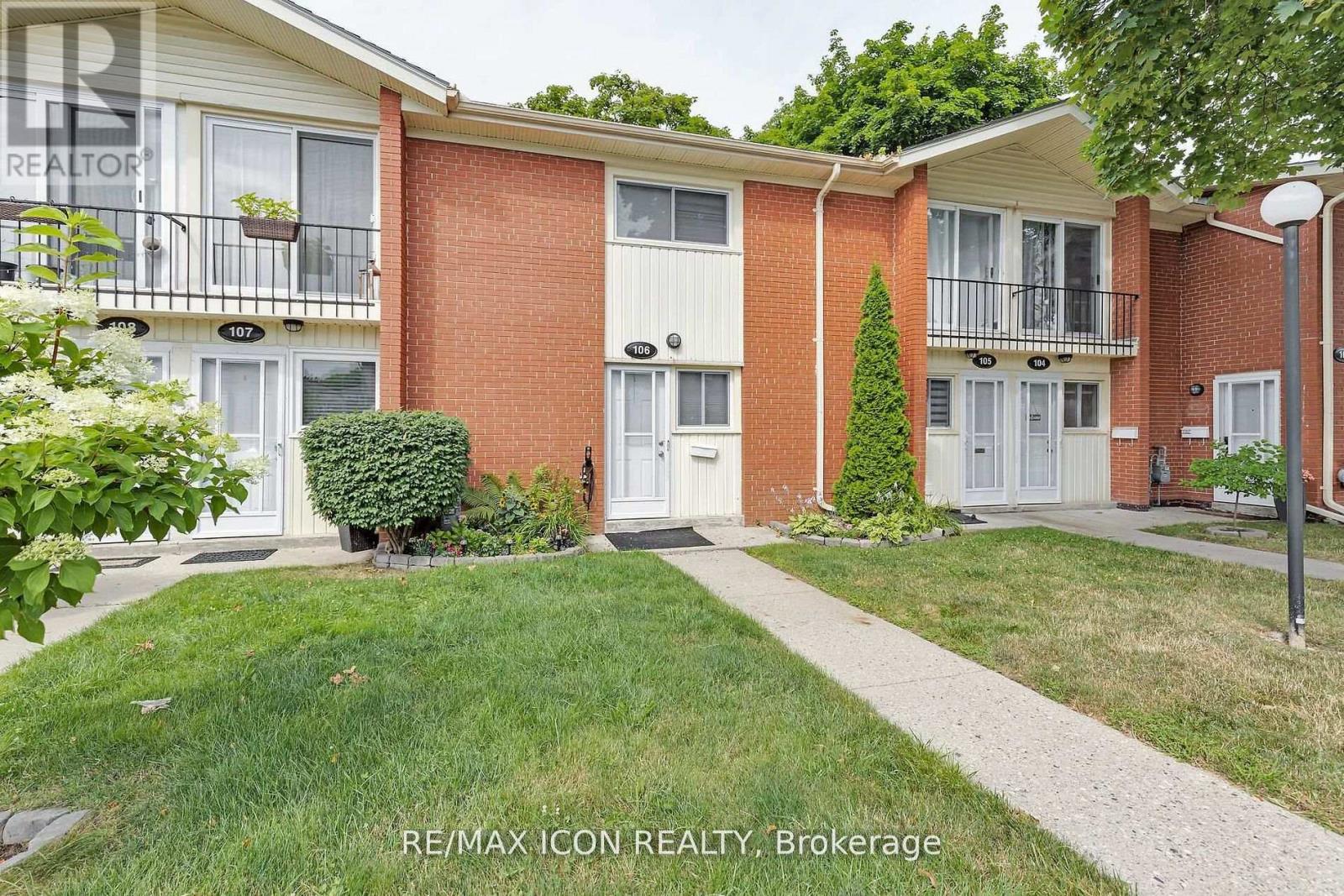106 - 1090 Kipps Lane Property Photo 2