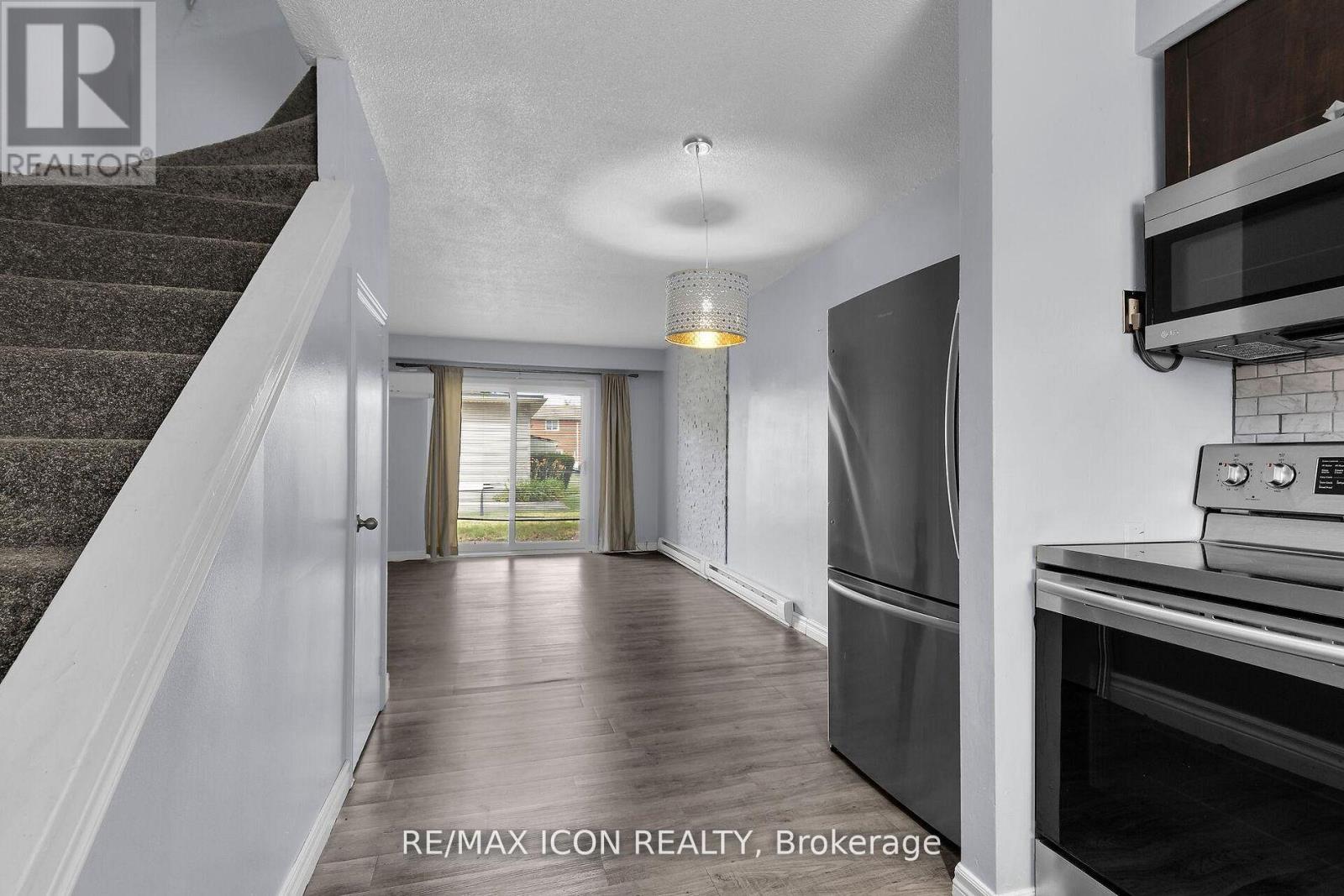106 - 1090 Kipps Lane Property Photo 6