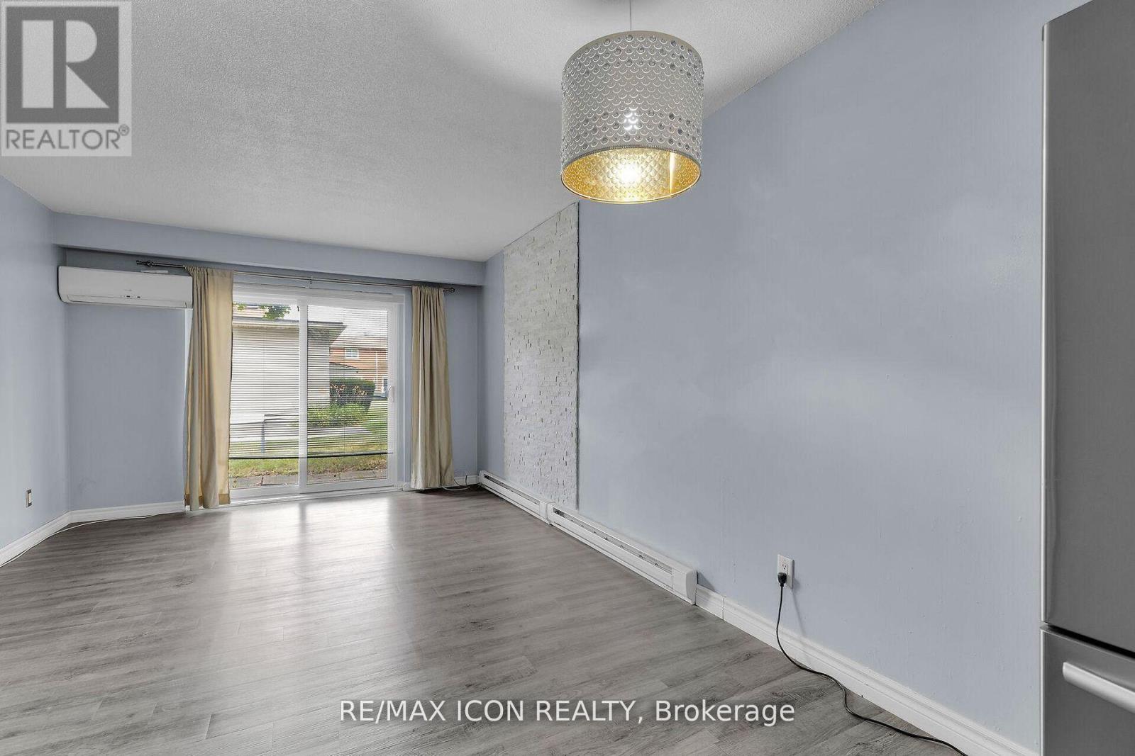 106 - 1090 Kipps Lane Property Photo 11