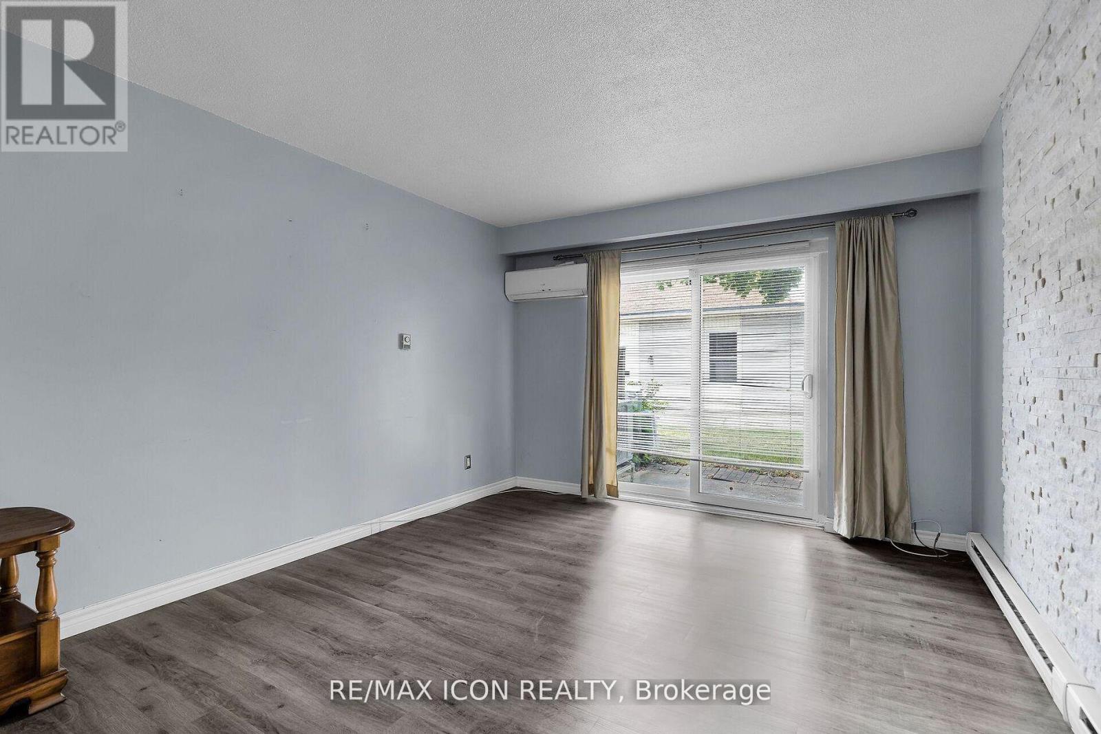106 - 1090 Kipps Lane Property Photo 13