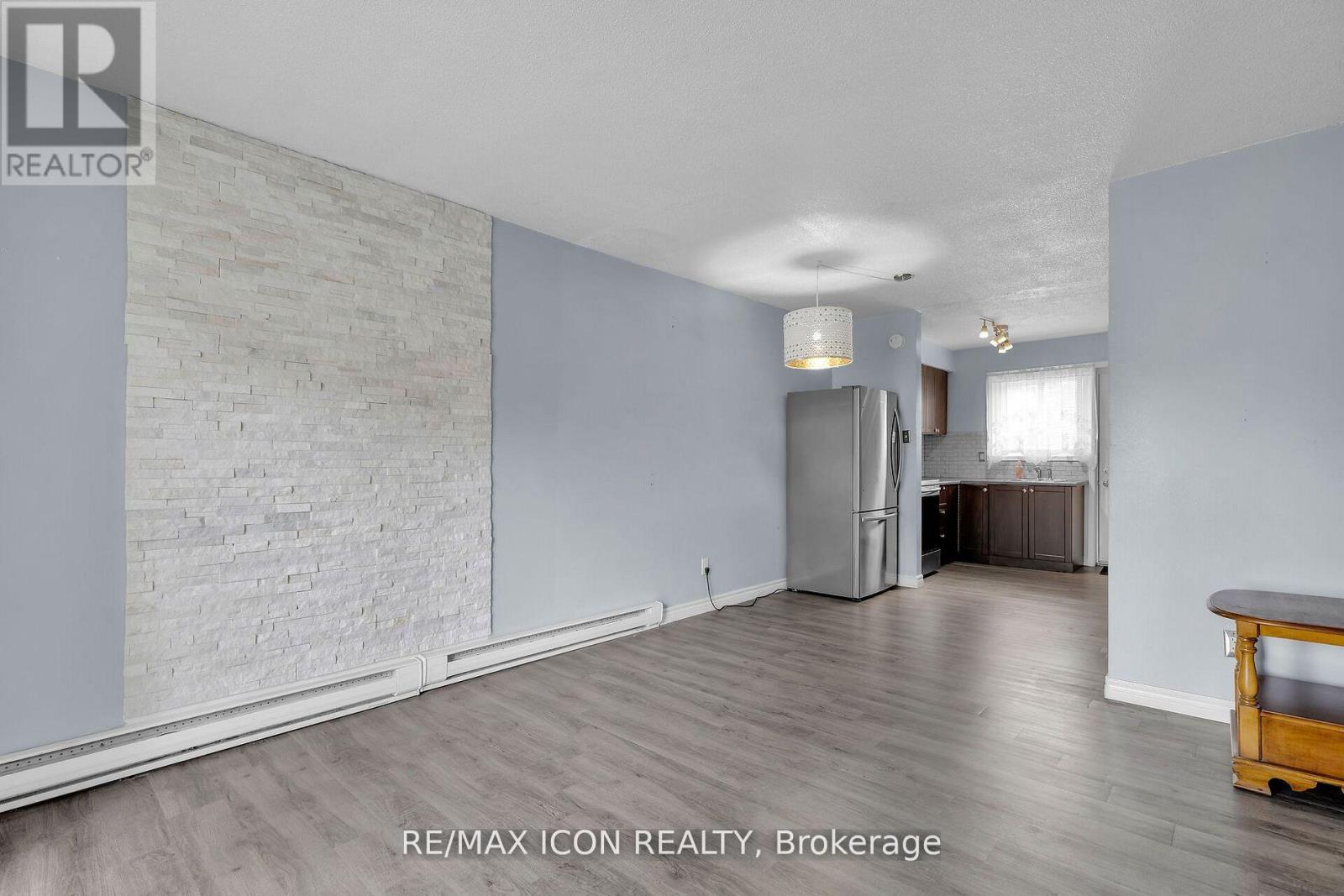 106 - 1090 Kipps Lane Property Photo 14