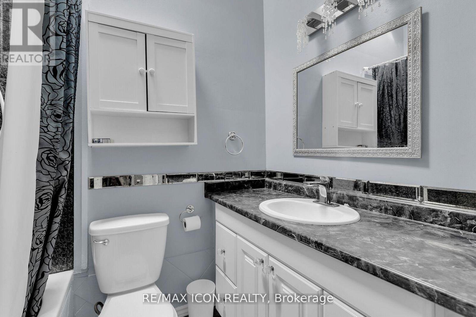106 - 1090 Kipps Lane Property Photo 19