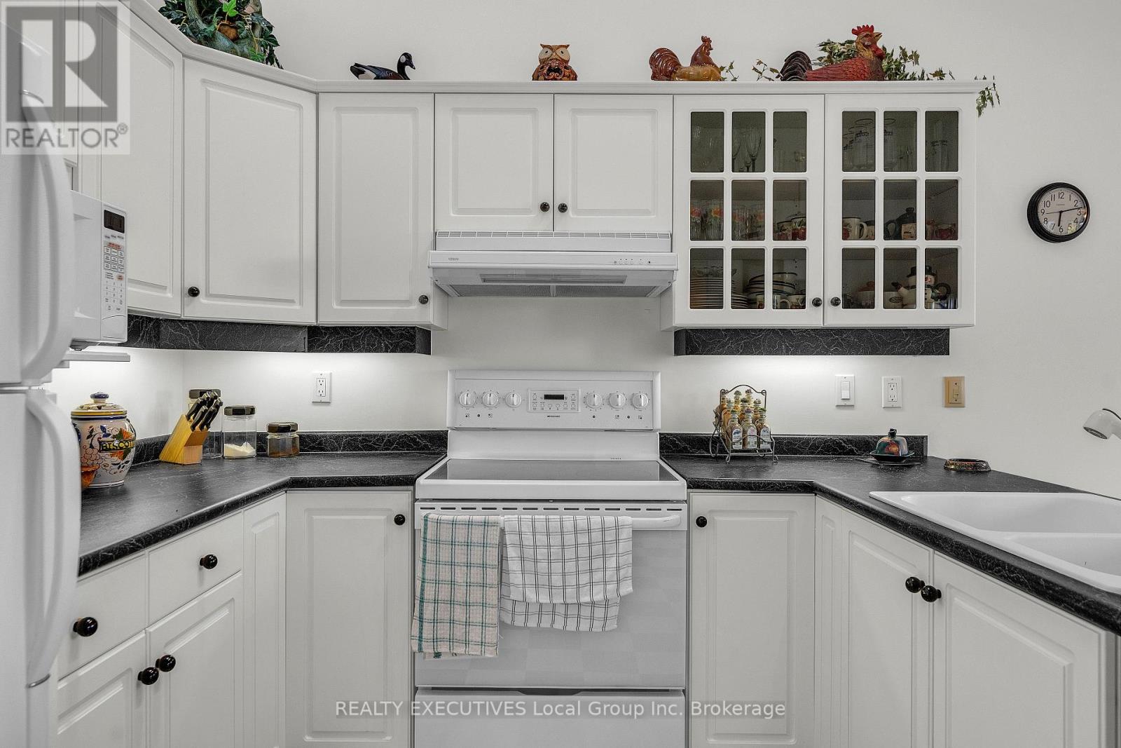 685 Main Street S Property Photo 25